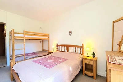 Komfortable und helle Wohnung · Am Fuße der P...