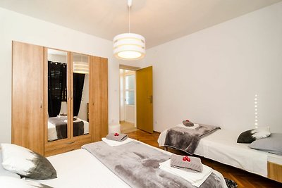 Apartment Eulalija- One-Bedroom Apartment wit...