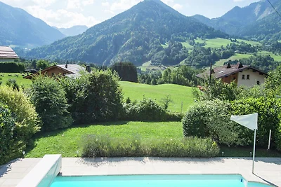 Secluded Villa in Biot with Swimming Pool