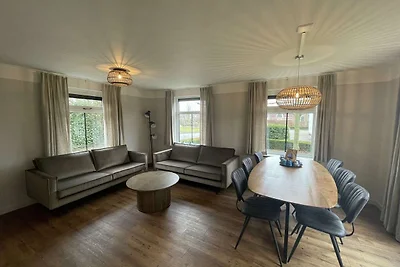 Komfortables Ferienhaus mit Garten