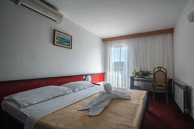 Hotel Issa - Twin Room Sea View