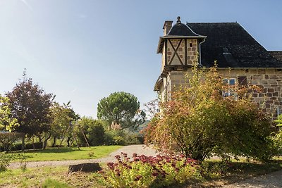 Gemütliches Ferienhaus in Brignac-la-Plaine m...