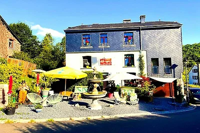 Ferienhaus in Bouillon mit Terrasse