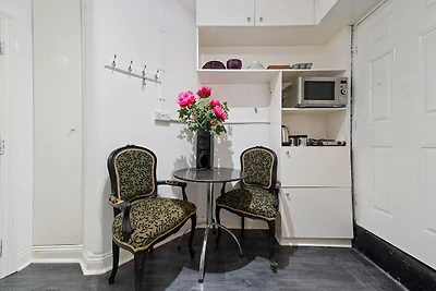 Residenza vicino a Regent Park, Nessun...