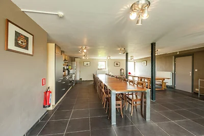 Luxuriöses Ferienhaus mit Sauna in Ouffet