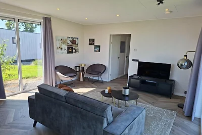 2-bedroom chalet with terrace