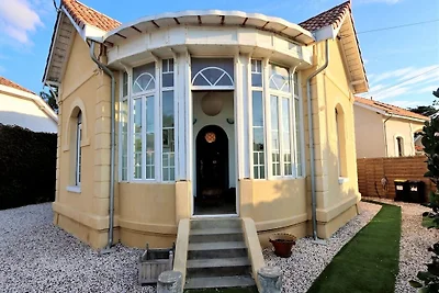 Luxuriöse Villa mit privatem Spa in...