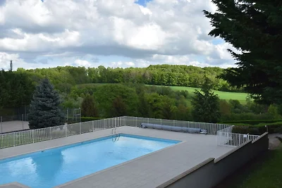 Charmantes Ferienhaus mit Pool und Teich