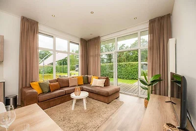 Stilvolle Wald-Familienlodge mit privatem...