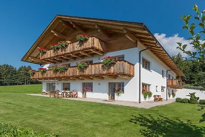 Rosa alpina sul Mahrhof