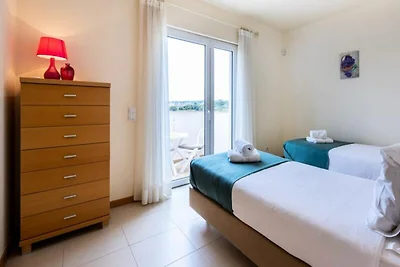 Wohnung in Burgau mit Pool und Balkonen