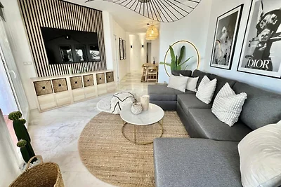 Wohnung in Calahonda mit Blick auf die Küste