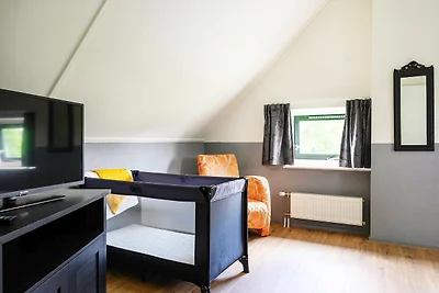 Vrijstaand vakantiehuis aanlegsteiger en...