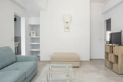 Euphorbia Apartment by Wonderful Italy