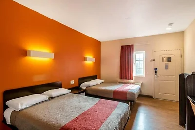 2 Queensize-Betten | Kühlschrank