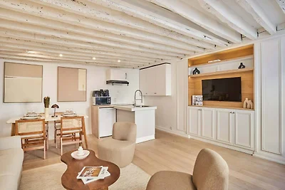 Hervorragende Wohnung Louvre Museum / Saint...