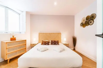 Moderne Wohnung bei Jardin Public