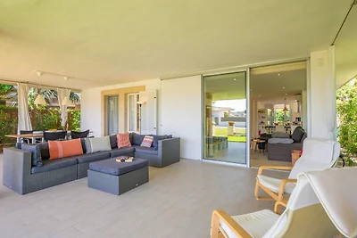 Tarida - Apartment In Marina Manresa.