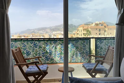 Ferienwohnung in Nerja mit Meerblick und Pool