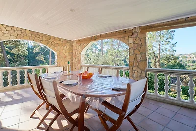 Ruhige Villa mit Garten in Lloret de Mar