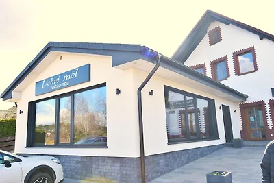 Komfortable Ferienwohnung mit Seeblick