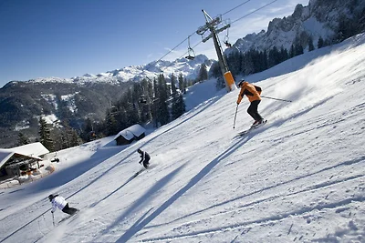 Luxuriöses Chalet in Obertraun mit Pool