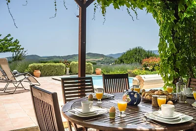 Geräumige Villa mit Privatpool