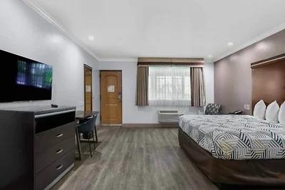 1 Kingsize-Bett | Mobiler Zugang | Microframe