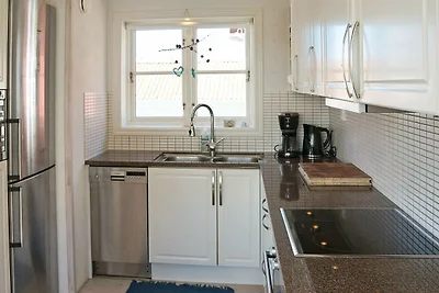 6 Personen Ferienhaus in HÄLLEVIKSSTRAND-By...