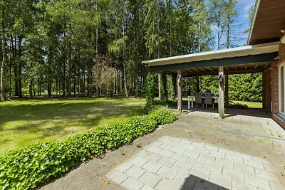 Charmantes Chalet mit riesigem Garten im grün...