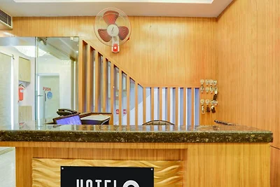 Super Hotel O Vivekanand Marg