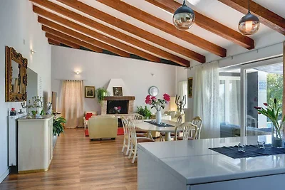 Villa in Rovinjsko Selo mit Pool