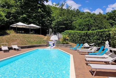 Luxuriöse Villa in Pistoia mit Whirlpool und...