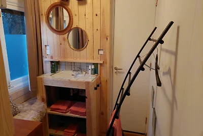 Ruhig gelegenes Chalet in Geel mit Garten