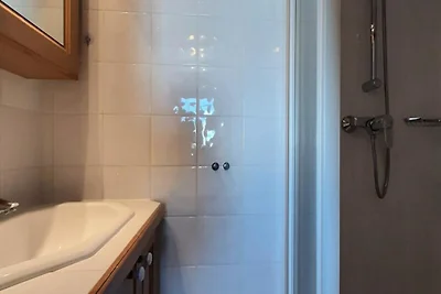 Wohnung in den Alpen mit Pool und Skizugang