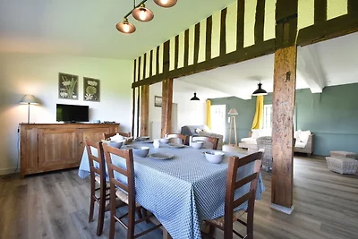 Angenehmes Ferienhaus in Asnières mit...