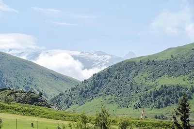Wohnung in Frankreich mit Bergblick