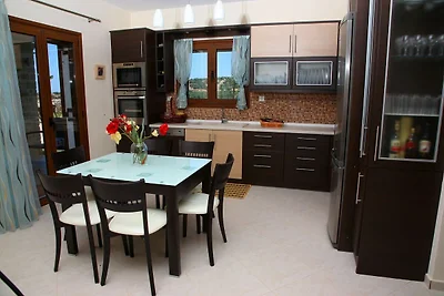 Villa in Skouloufia mit Pool und Aussicht