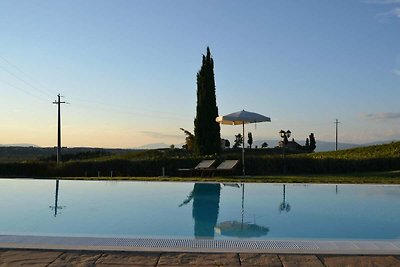 Gemütliches Ferienhaus mit Schwimmbad mit whi...