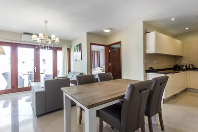 Apartment, umgeben von einem tropischen...