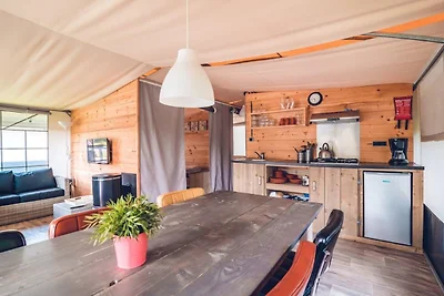 Luxuriöses Glamping in einer Zeltlodge
