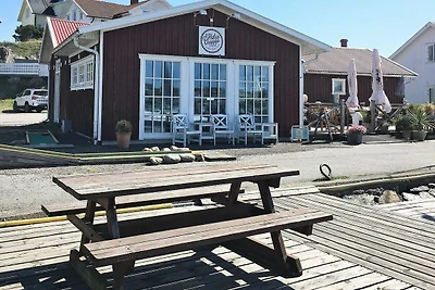 6 Personen Ferienhaus in Hälsö
