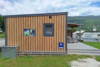 Mobilheim in der österreichischen Landschaft