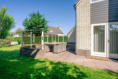 Charmante Villa in der Nähe von Meer und Wald