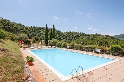 Ansprechendes Ferienhaus mit Pool