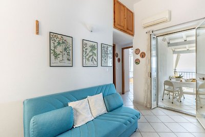 Wohnung in Calagonone mit Garten