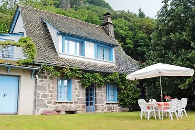 Belle villa in the Parc des Volcans...