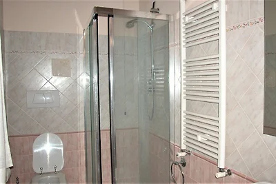 Apartment mit Gemeinschaftspool auf dem Dach