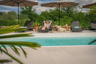 Vila na Kamenu Komfortable Ferienresidenz