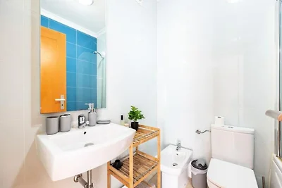 Wohnung in Lagos mit Pools und Fitnessraum